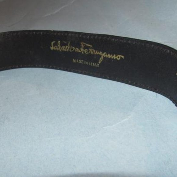 Salvatore Ferragamo Black 'Gancini' Vintage - Picture 2 of 8